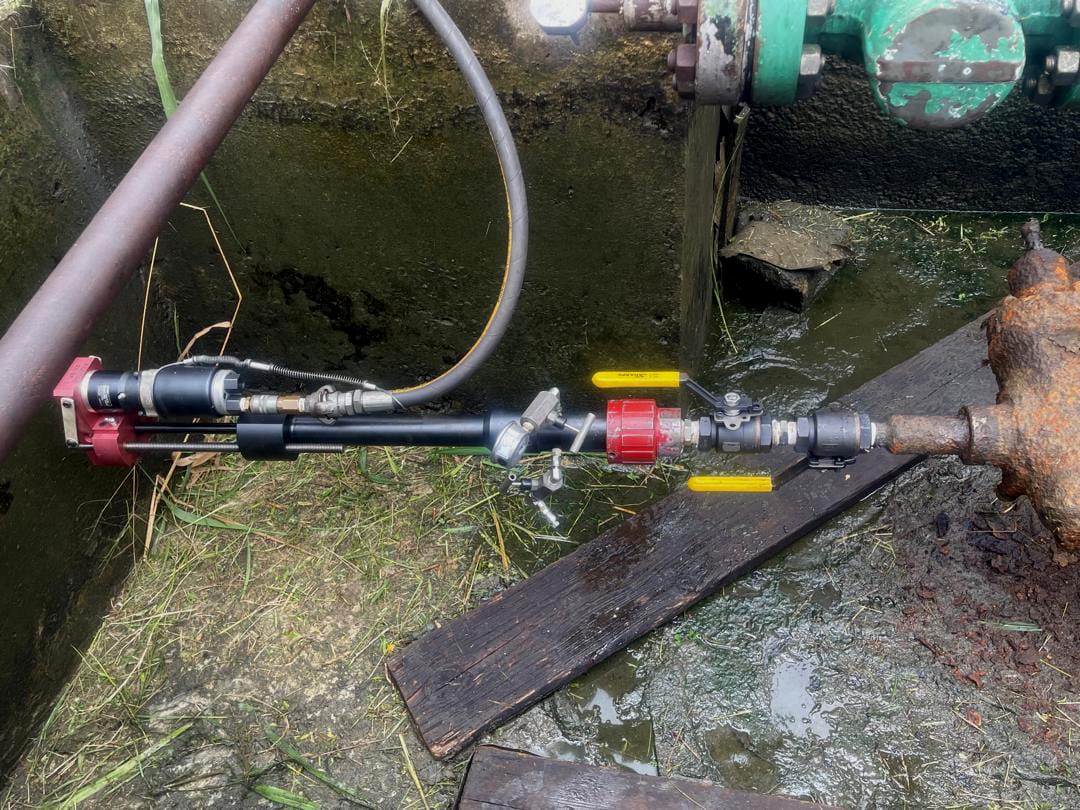 Precision fitting on a wellhead assembly